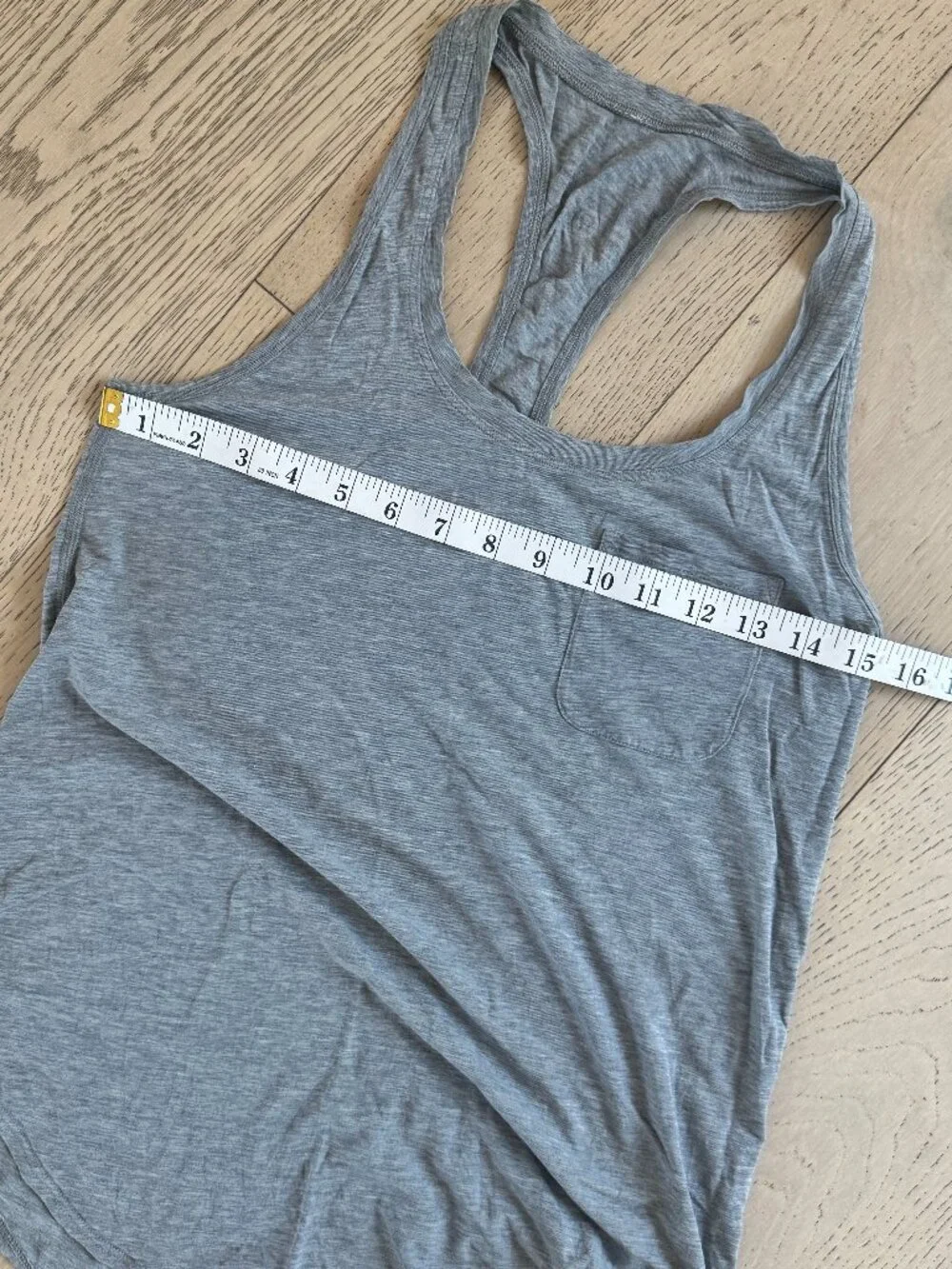 LOT Lululemon Workout Tops xx3  sz 6